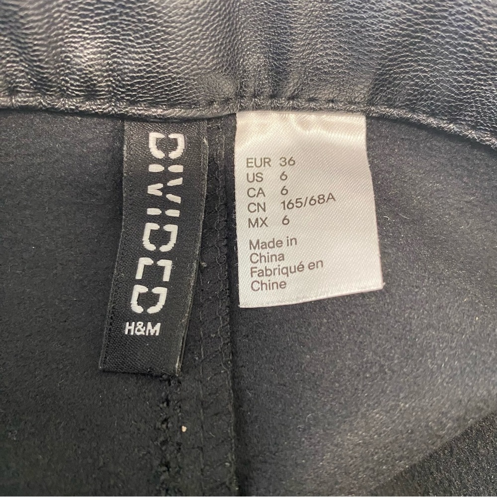 H&M Divided - Black Faux Leather Legging - M - China - Picture 6 of 9